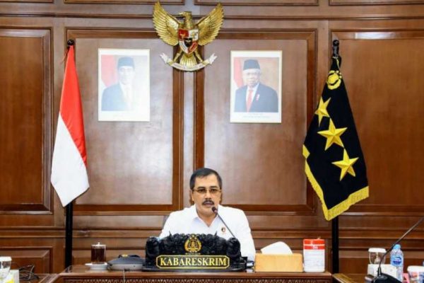 polri bubarkan yoga kelas orgasme wna australia di bali 16040