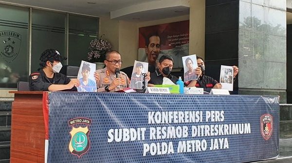 polri ciduk 2 komplotan begal sadis di depok dan bekasi 24693