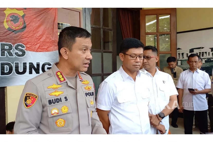 polri identifikasi pelaku pengeroyokan dan penodongan terhadap anggota tni dan istri di bandung 58552