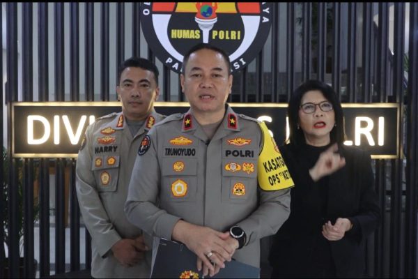 polri kendaraan keluar jakarta dari gt cikampek utama masih mendominasi 72521
