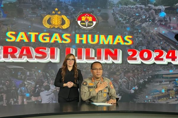 polri kendaraan kembali ke jakarta mulai terlihat 82378