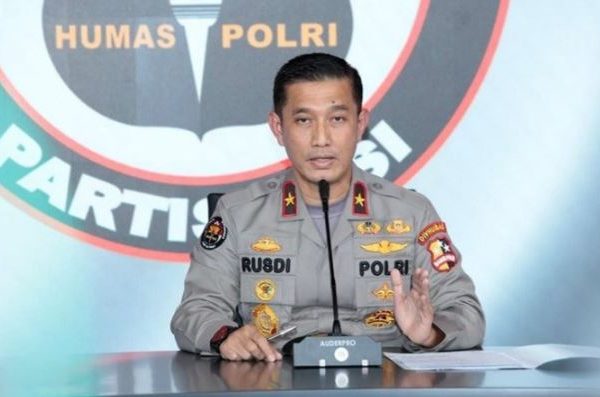 polri masyarakat bisa lapor saat lihat anggota polisi mabuk dan masuk tempat hiburan 30658