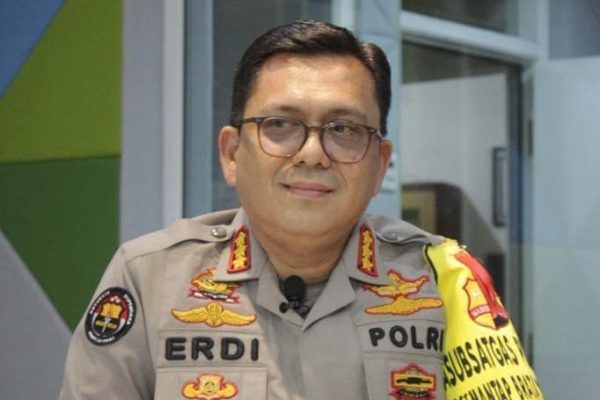 polri mutasi dan rotasi 211 personel 69387