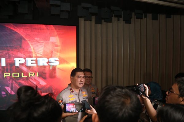polri pastikan belum ada pemberitahuan keberadaan buron hm 55324