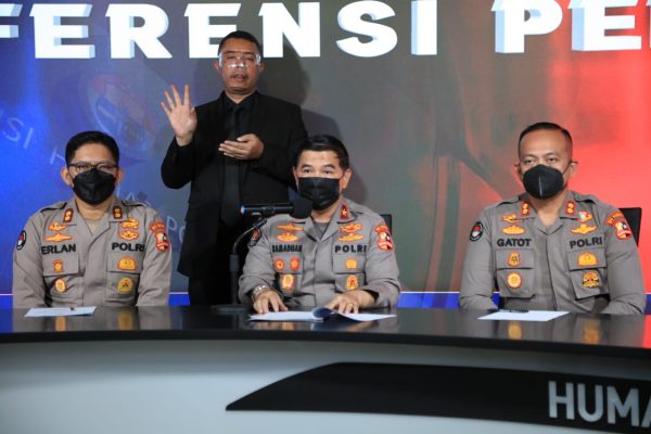 polri pastikan ketersediaan minyak goreng dipasaran aman 22974