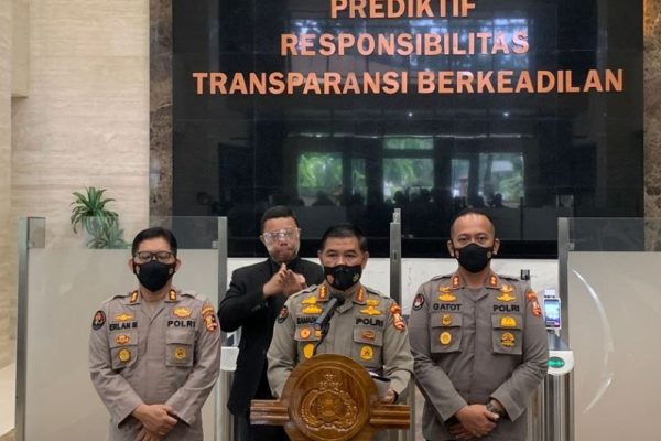 polri perpanjang ops div korban letusan gunung semeru 22532