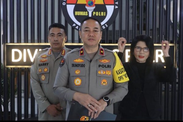 polri sebut 51 216 penumpang kapal menyeberang dari merak 72526