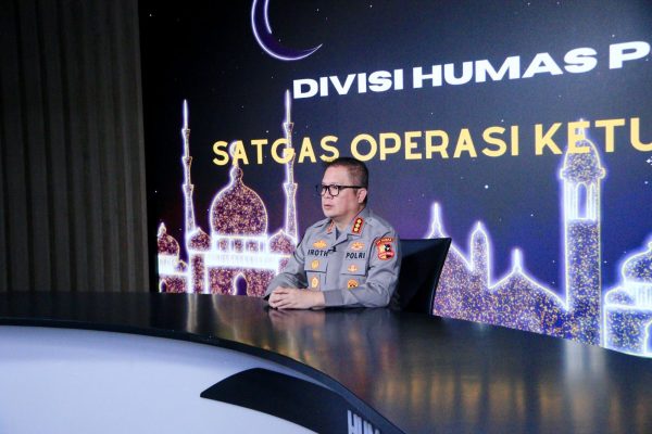 polri sebut pemudik lebih banyak menyeberang dari pelabuhan merak 72422