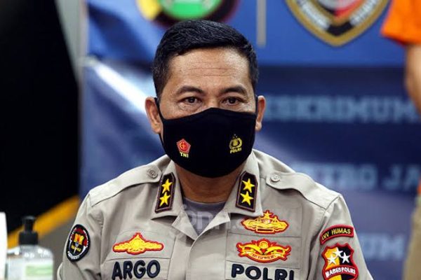polri tangkap 3 tersangka kasus dugaan pemalsuan akte perusahaan 16065