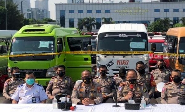 polri telusuri travel gelap penyedia jasa mudik sampai ke medsos 31193