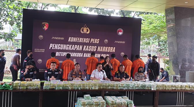 polri ungkap 4 kasus peredaran sabu total 270283 kg 50556