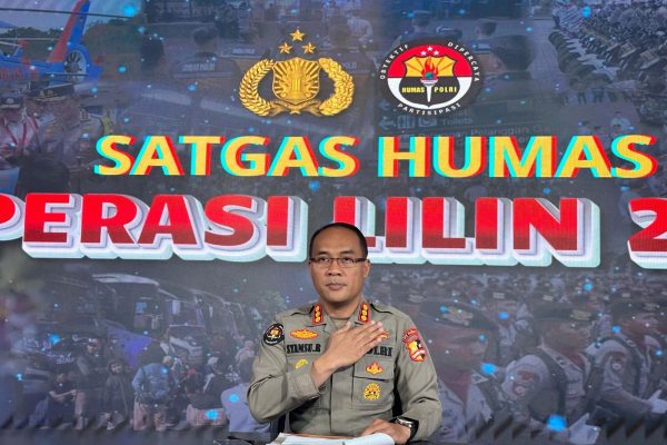 polri ungkap angka perlintasan kendaraan saat libur nataru 82560