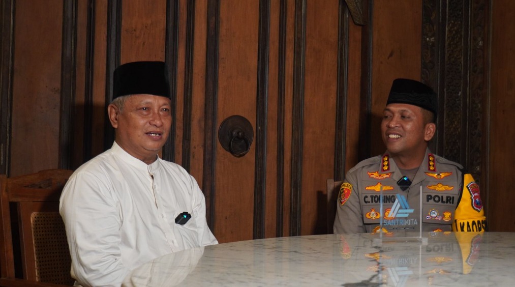 ponpes modern al amanah apresiasi upaya polresta sidoarjo jaga kamtibmas jelang pelaksanaan pemilu 2024 68502