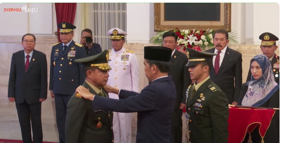 presiden jokowi lantik jenderal agus subianto jadi panglima tni 66550