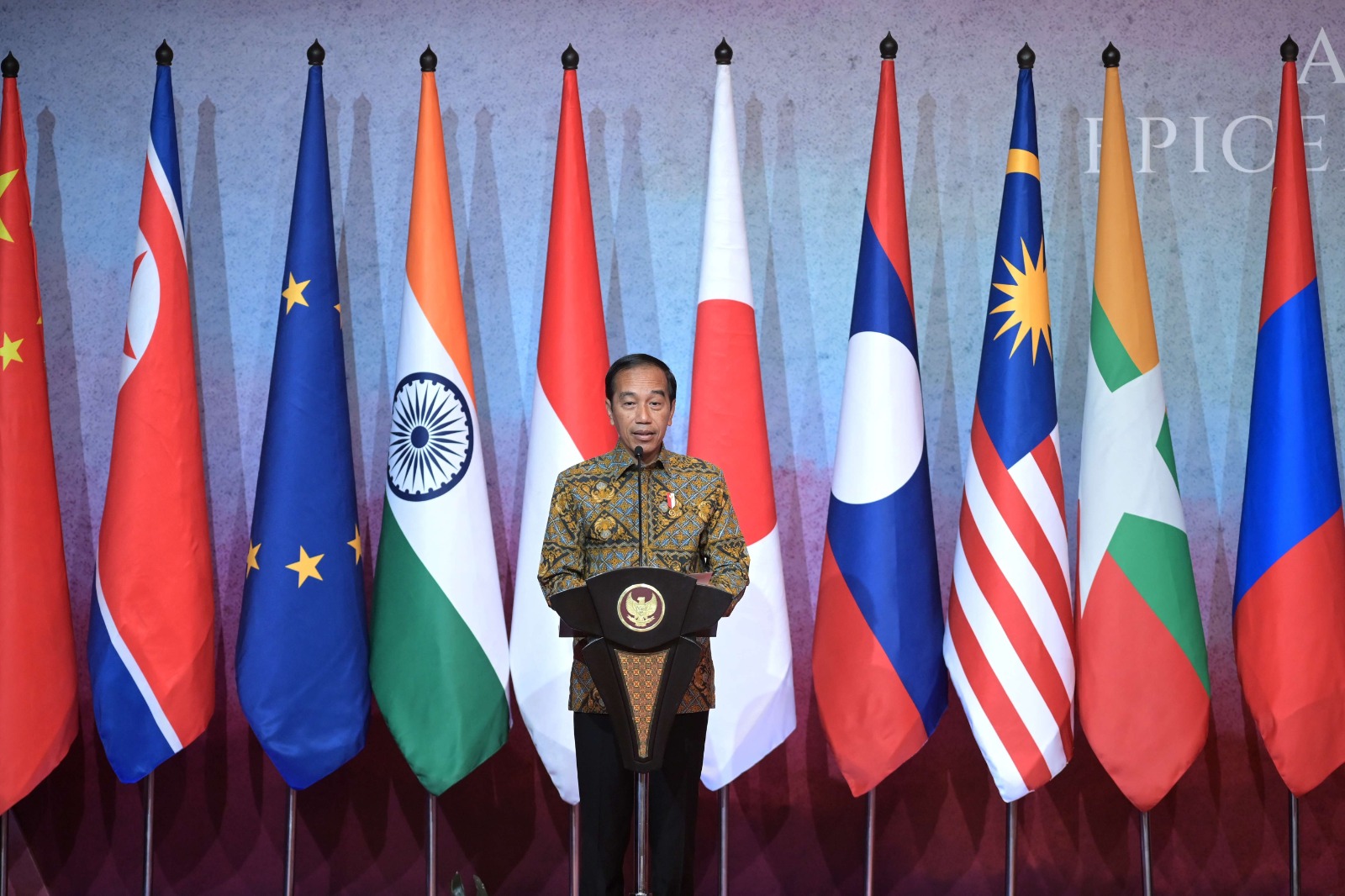 presiden jokowi tak ingin asean jadi proksi negara manapun 60973