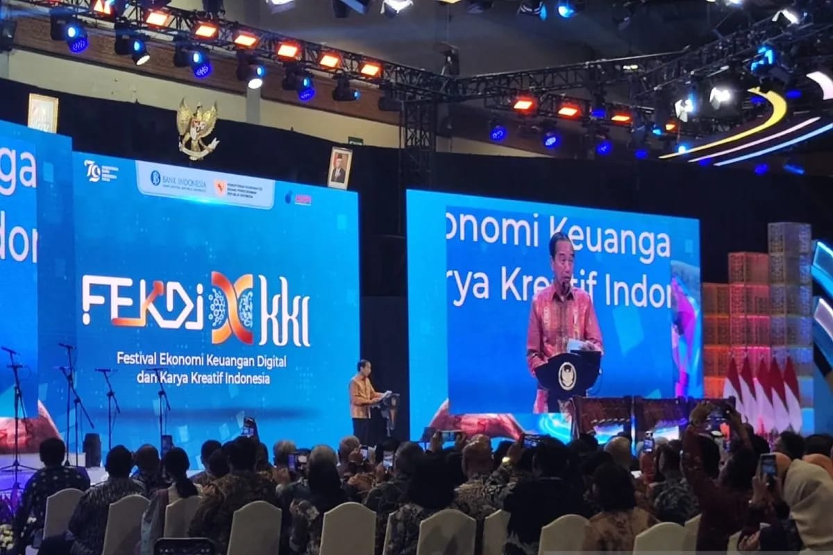 presiden jokowi tekankan pentingnya transformasi digital di bidang ekonomi keuangan 77143