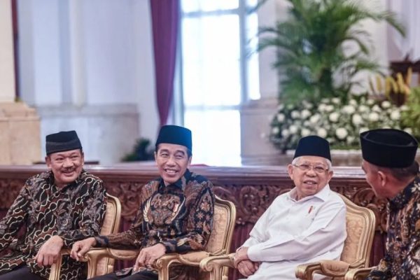 presiden jokowi teken pp soal thr dan gaji ke 13 aparatur negara 71382