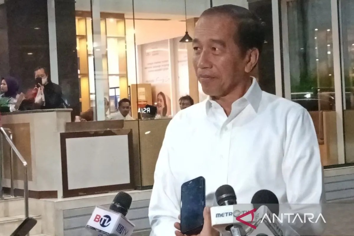 presiden jokowi terbitkan perpres jaminan kesehatan untuk purnatugas menteri 79982