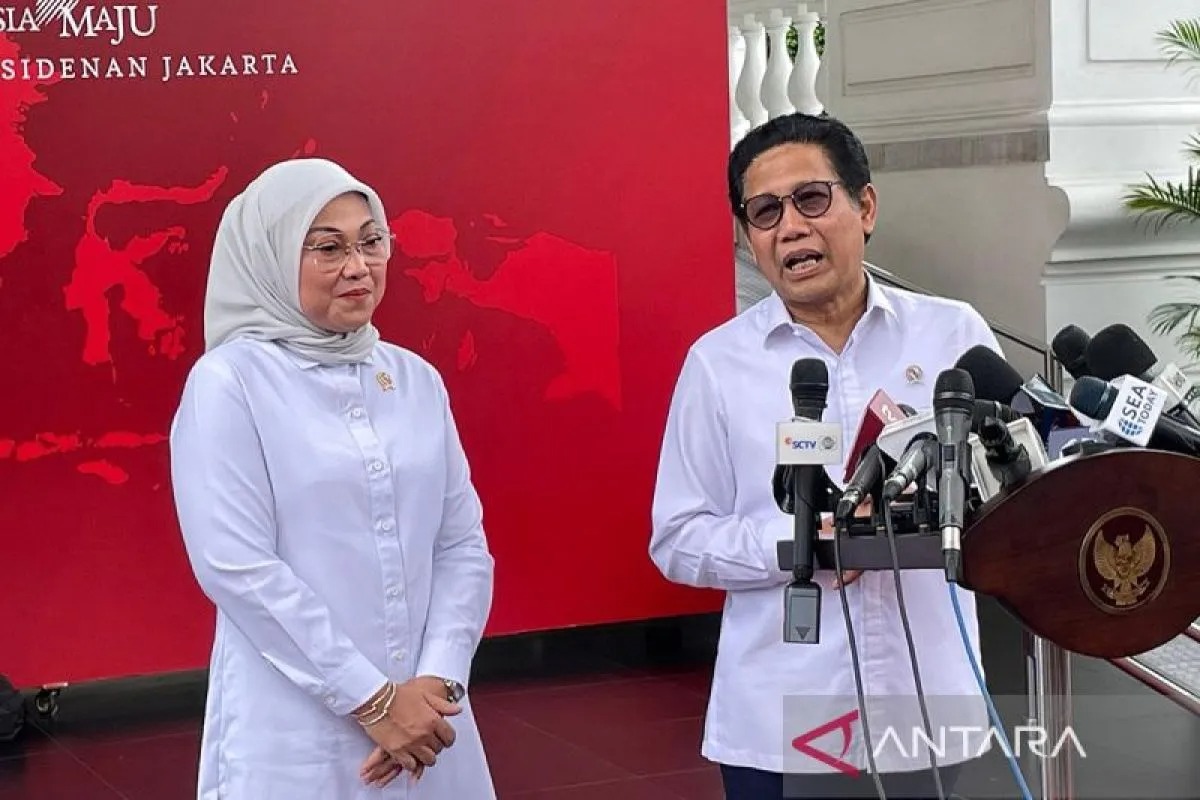 presiden jokowi tunjuk airlangga dan muhadjir sebagai plt menaker dan mendes pdtt 79425