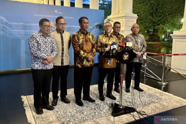 presiden prabowo perintahkan setop impor beras garam gula dan jagung pada 2025 82524