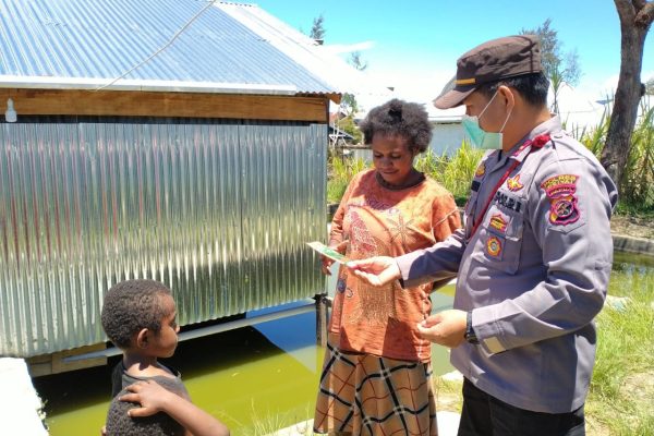 program kasuari bukti nyata sinergitas binmas noken dengan petani dan peternak ikan mas distrik tigi 13372