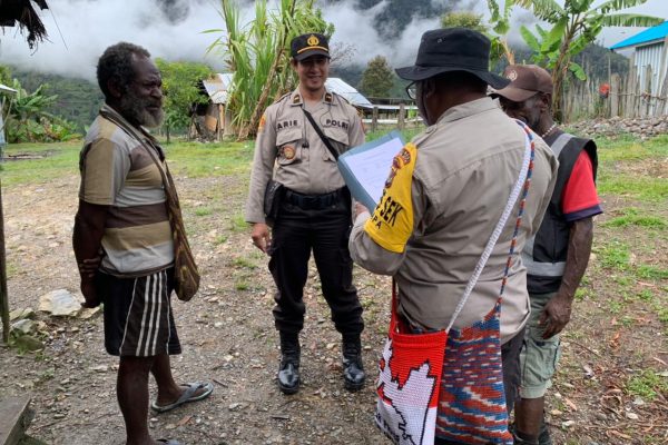 program koteka binmas noken gandeng kepala kampung yokatapa hadirkan kamtibmas kondusif di intan jaya 46023