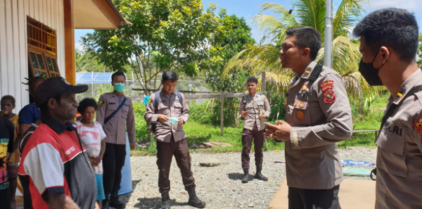 program peka satgas binmas noken operasi damai cartenz 202 kunjungi tokoh masyarakat suku momuna 46170