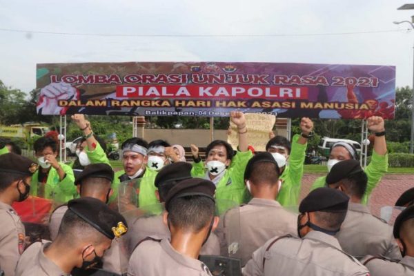 provide space to the public to adress aspirations east kalimantan regional police held protest speech competition 44442