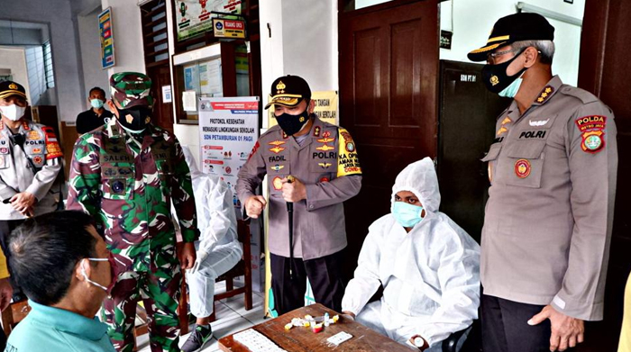 putus mata rantai penyebaran covid 19 polda metro jaya gelar rapid tes gratis di petamburan 32734