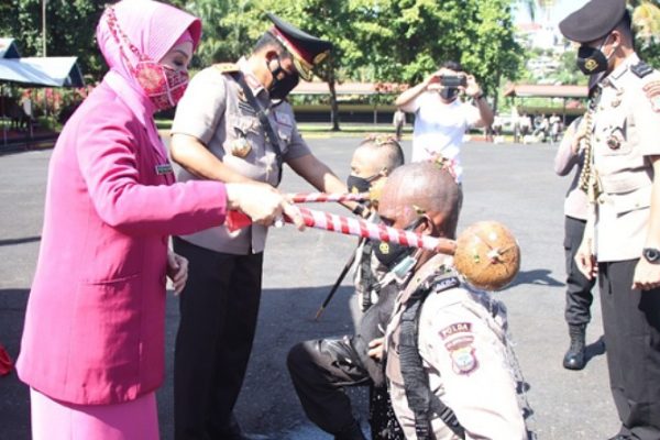 regional police chief opens opening of national police nco fy 2021 at indonesian state school of police from north sulawesi regional police 40910
