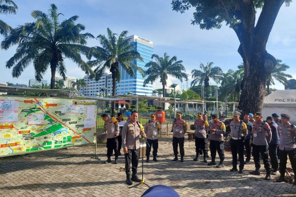 ribuan personel gabungan dikerahkan amankan demo di depan dpr 71071