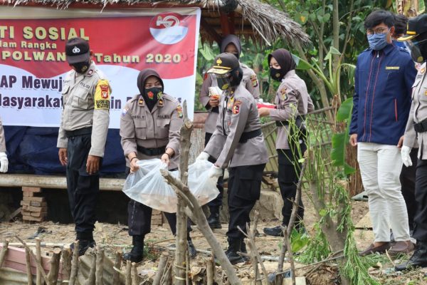 sambut hari jadi polwan ke 72 polwan ri gelar baksos bantu masyarakat di bekasi 34857