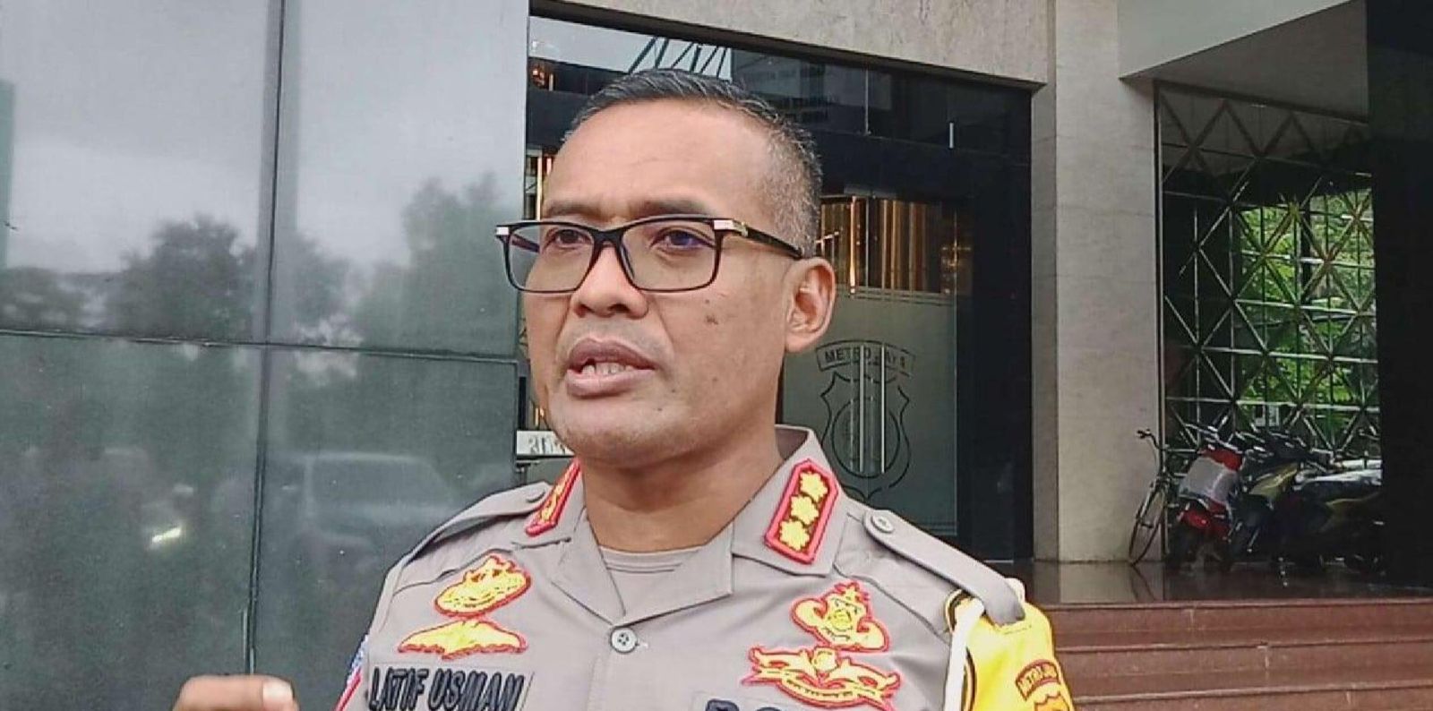 sanksi tegas menanti pengendara jika gunakan lampu silau 77524