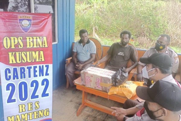 sat binmas polres mamberamo tengah berikan penyuluhan serta pencegahan premanisme di distrik kobakma kabupaten mamberamo tengah 46168