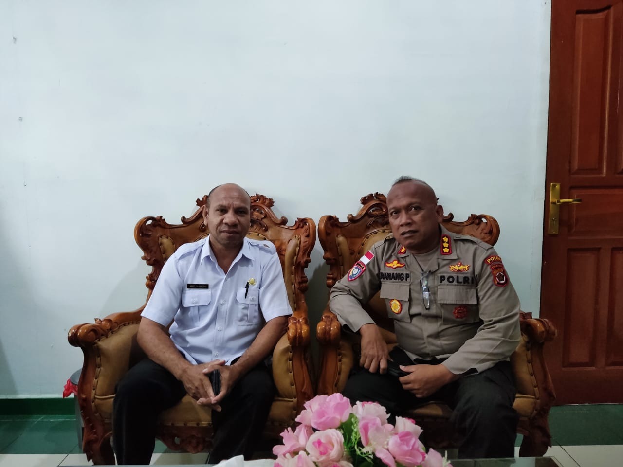 satgas binmas noken ops damai cartenz datangi kepala bidang perkebunan dinas pertanian dan pangan provinsi papua 45257