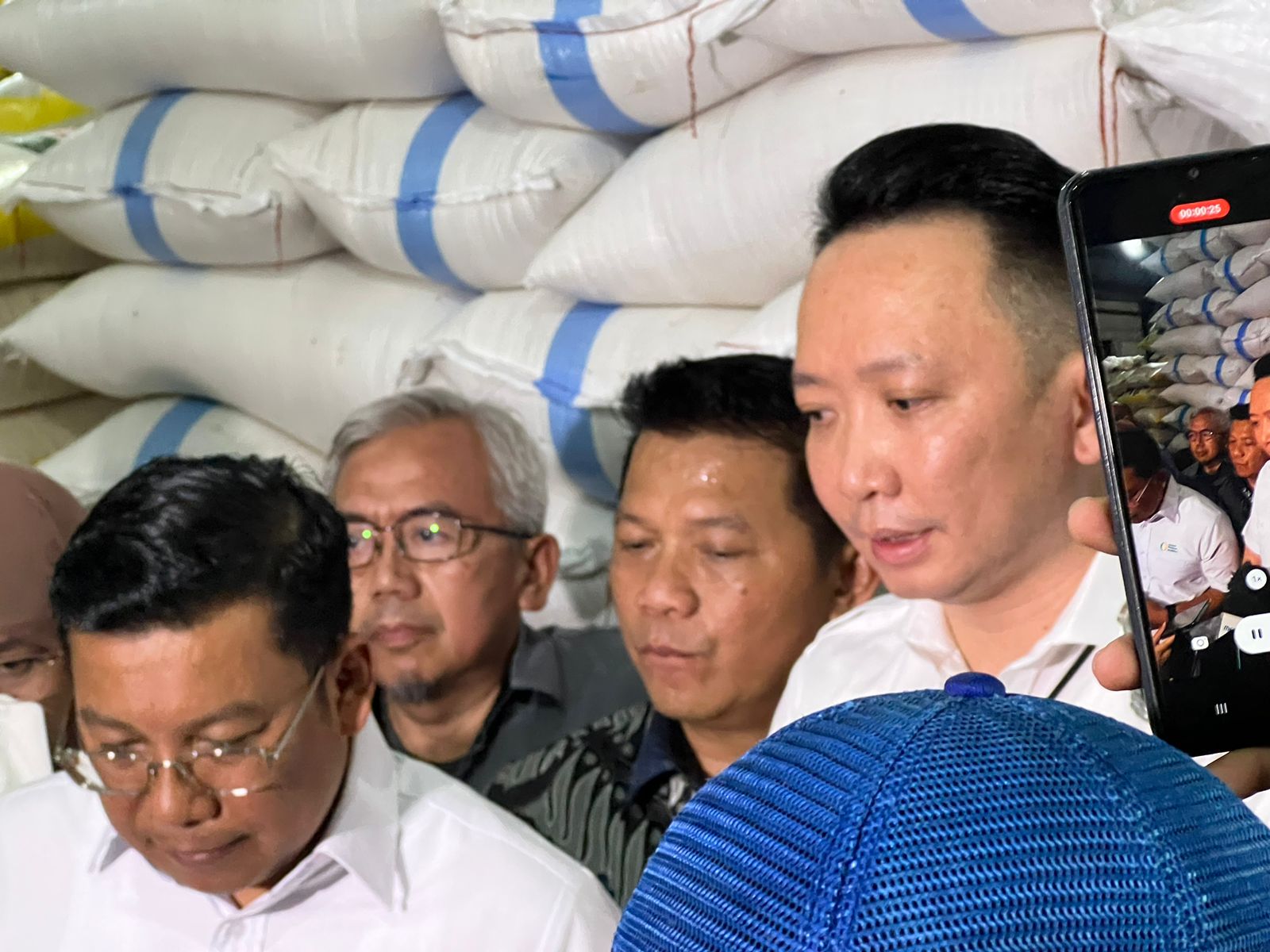 satgas pangan bapanas dan bulog pantau ketersediaan stok beras 70760