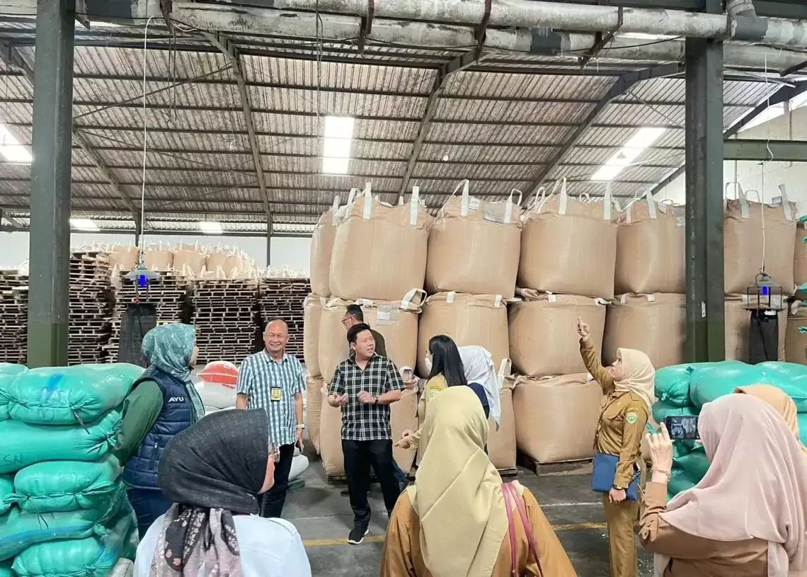 satgas pangan polda sumsel sidak sejumlah agen dan pabrik beras 70765