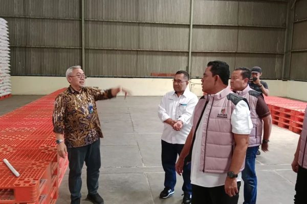satgas pangan polri cek ketersediaan beras di gudang bulog 70519