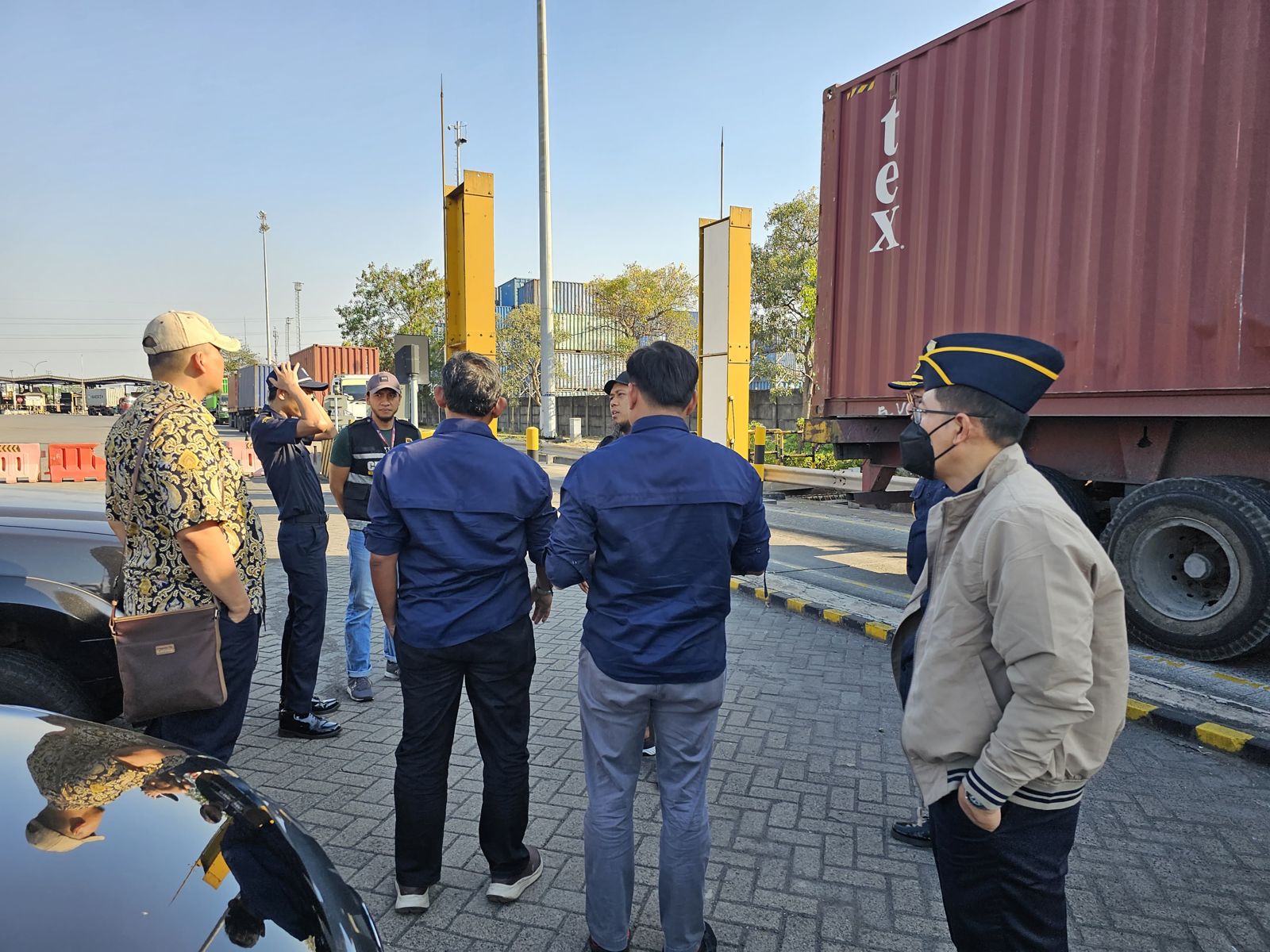 satgassus pencegahan korupsi polri cegah korupsi di pelabuhan tanjung perak 64076