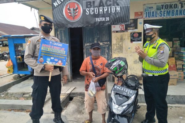 satuan lantas polres sukamara gerakkan masyarakat disiplin protokol kesehatan 19829