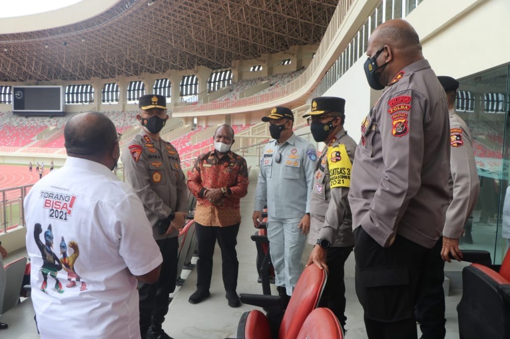 secure national sports week pon xx papua indonesian national police send 1600 additional troops to papua 42740