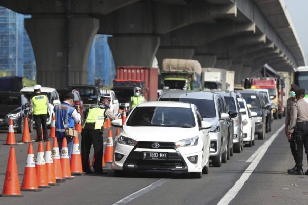 selama 11 hari arus balik lebaran polisi putar balikkan 72 293 pengendara 19450