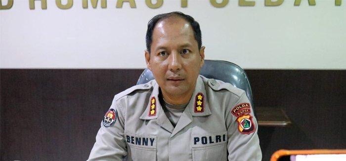 selama pelaksanaan papua street fashion carnaval polisi tutup jalan soasiu 60601
