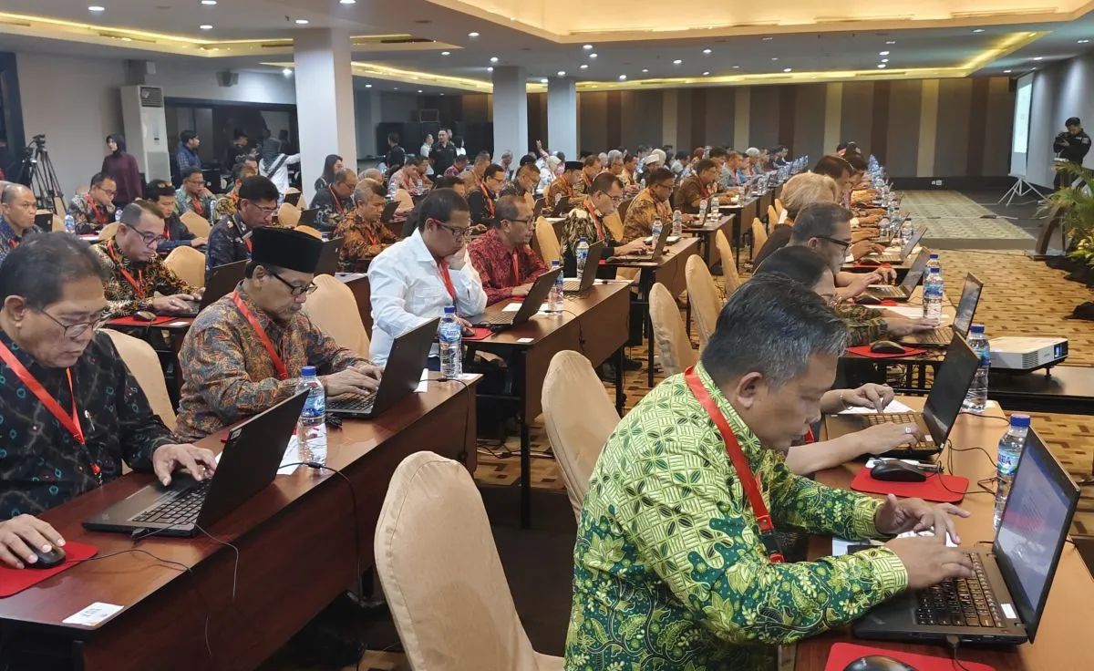 seleksi kompolnas tes tertulis 107 peserta dinilai secara acak 77029