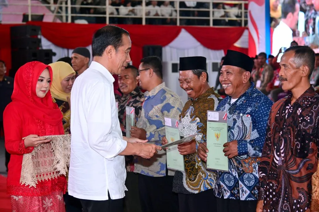 sertifikat tanahh 1024x683 1