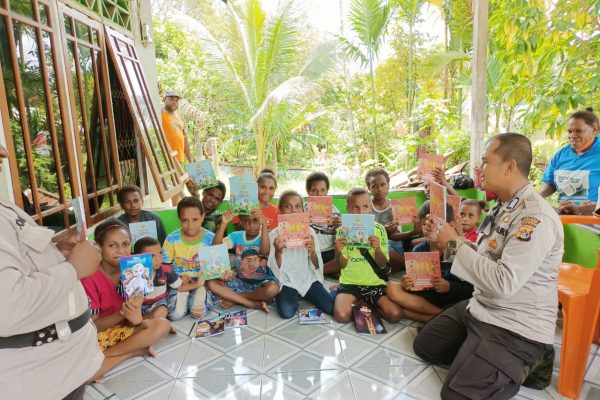 si ipar programme of noken community development unit of boven digoel brings smile to children of mandobo district 42827