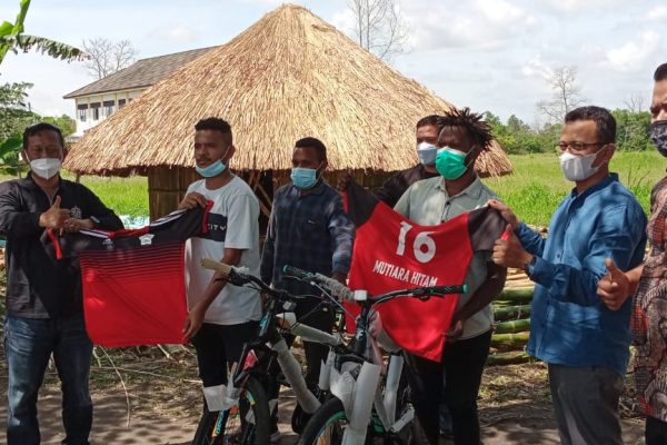 silaturahmi bersama mahasiswa papua polda sumsel berikan tali asih 37033