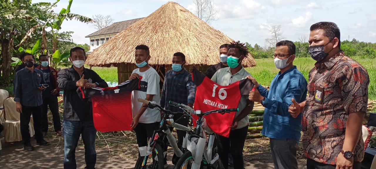 silaturahmi bersama mahasiswa papua polda sumsel berikan tali asih 37033