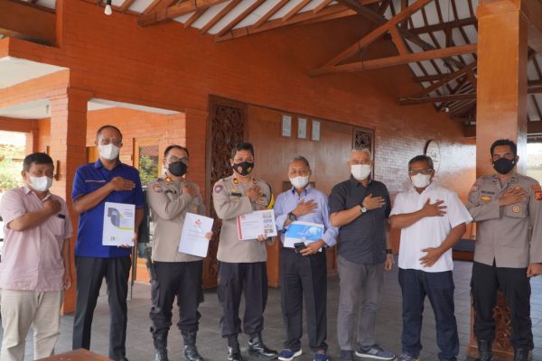silaturahmi dengan bhabinkamtibmas polres kokab sukabumi ayep zaki sampaikan program fkdb 13472