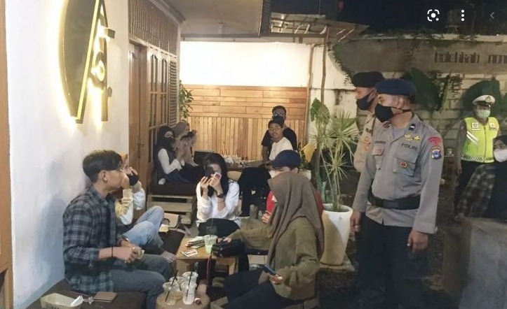 south kalimantan regional police increase patrol processes to maintain decrease in covid 19 cases 43195